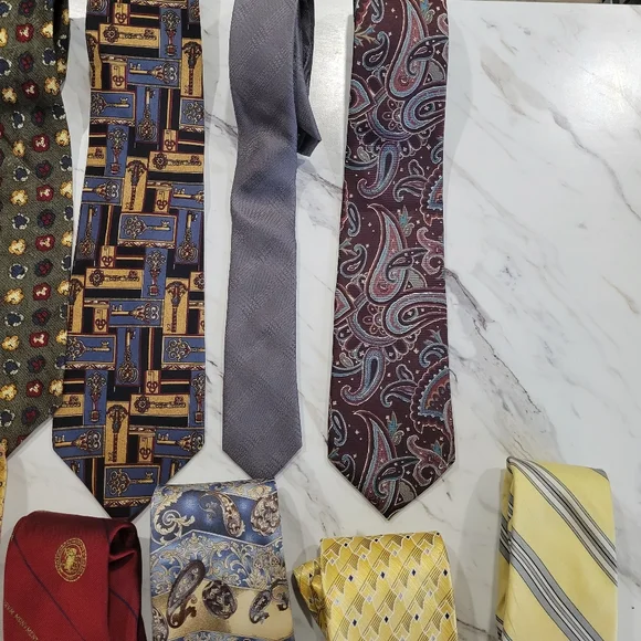 Silk Tie Lot - Picture 3 of 14